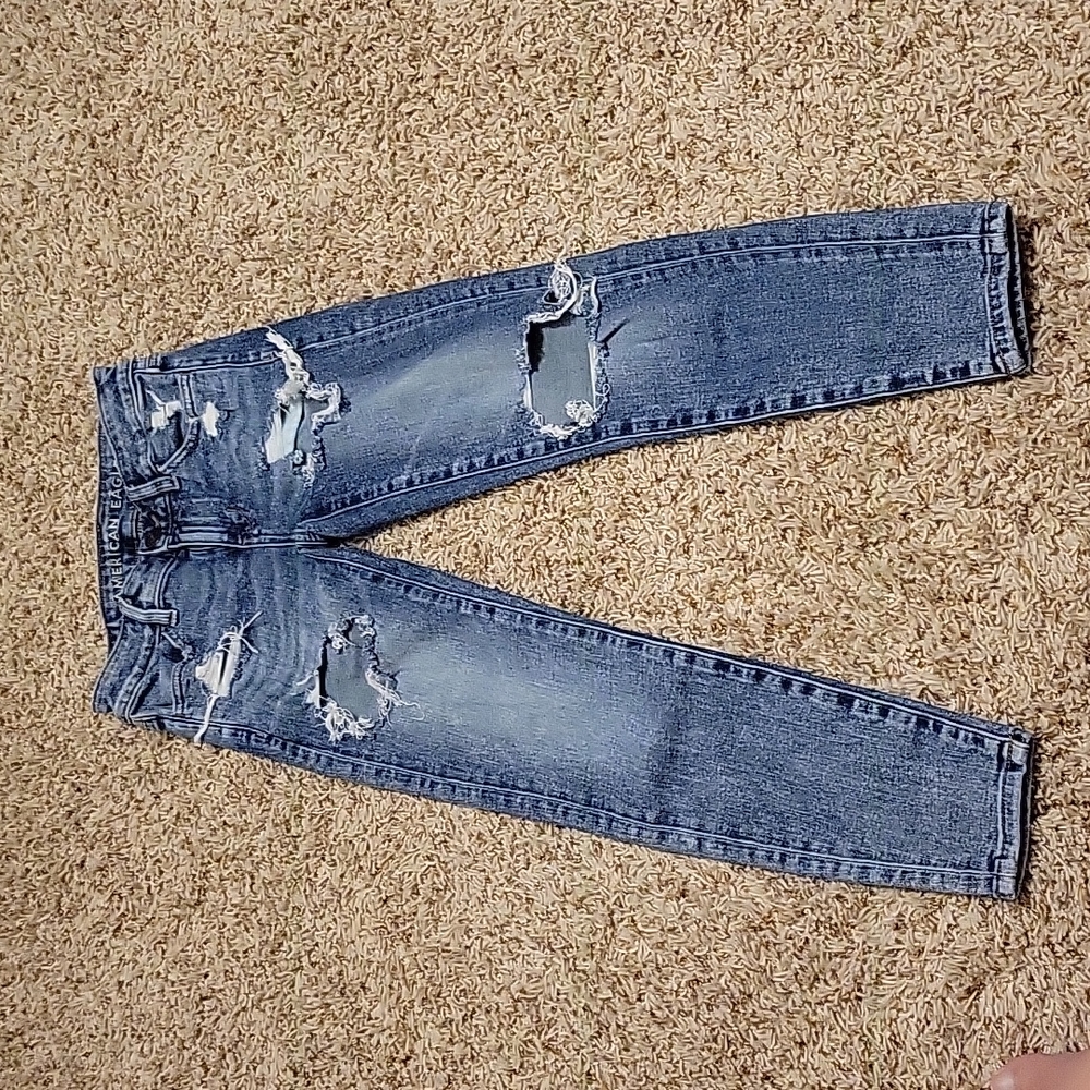 American Eagle jeans  000 x short distressed jeans like new worn once